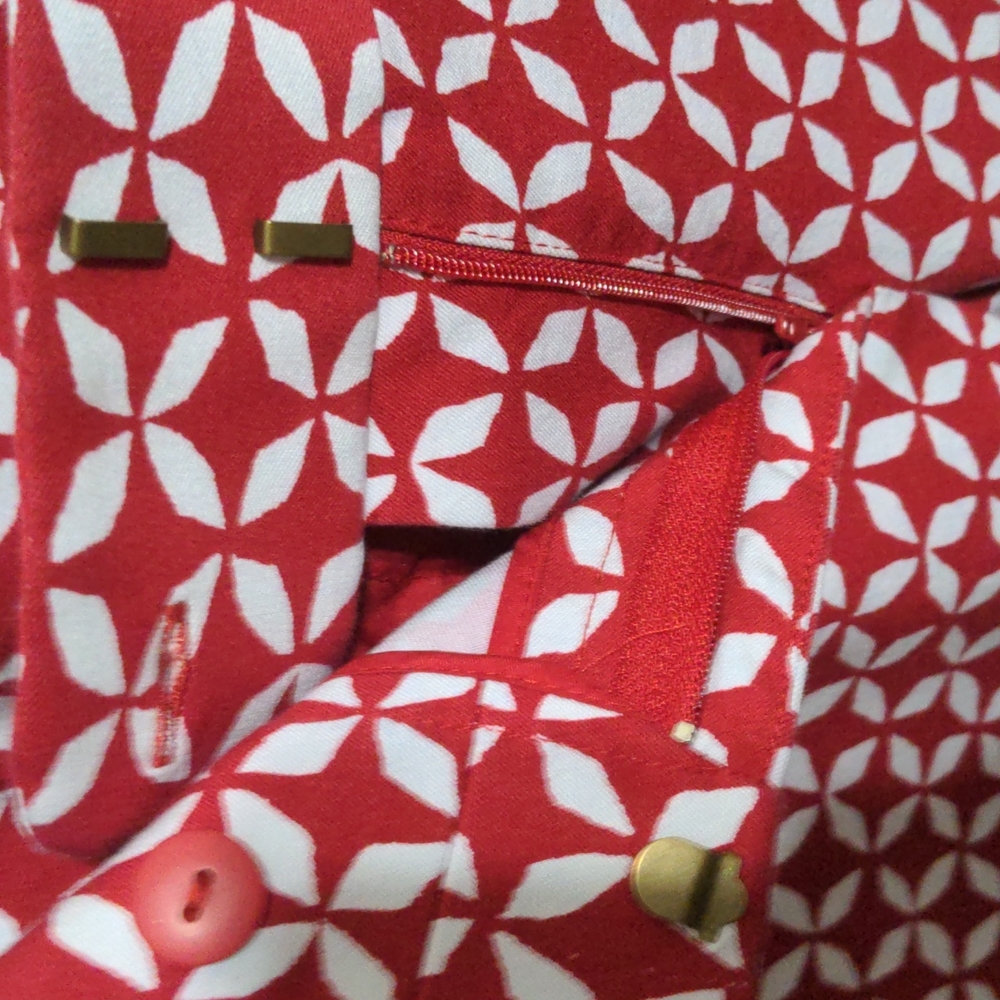 Ann Taylor Loft Women's Red & White Julie Skinny Pants. Size 6 P - Picture 4 of 7